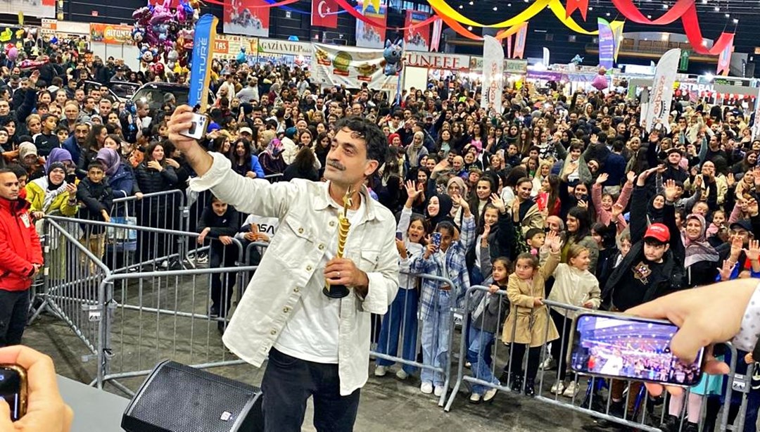 Yalı Çapkını dizisinin Kazım Ağa’sı Diren Polatoğulları’na Fransa’dan ödül